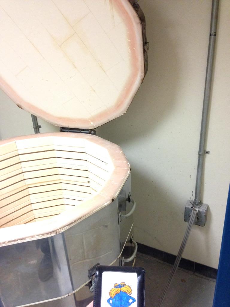 hashimelwazir's tweet image. #flatlorax #topic23 #hphsapes2015 #period7 this kiln will use a large amt of nonrenewable energy being pwrd by coal.