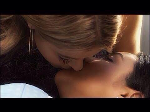 Ashl3yRB's tweet image. Emily Is Ali's Weakness💋
"You were always my favourite"
#EmisonIsPerfect #PLLSocialhour