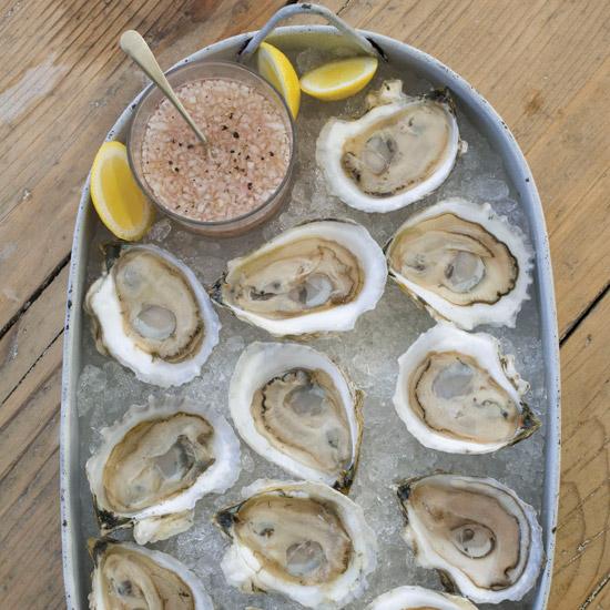 foodandwine's tweet photo. 5 simple, sexy recipes for a romantic Valentine's day. http://t.co/O7jsEXhOXf #FWx http://t.co/XKuFpweNQg