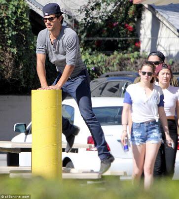 QUE A AMIZADE DELES NUNCA ACABE
Happy Bday Taylor Lautner 