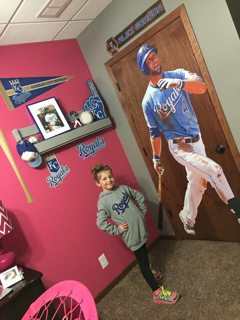 JBratrsovsky's tweet photo. April can't get here soon enough!!! #AlexGordon #KCRoyals #biggestgordofan #smallobsession http://t.co/ik4106pXxg