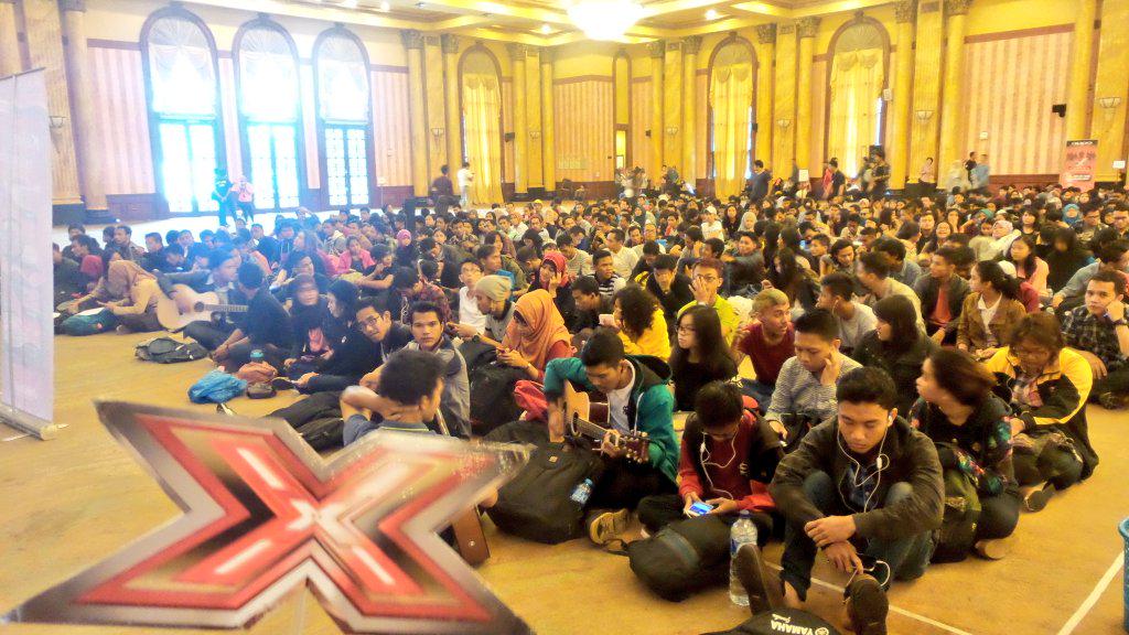 XFactorID's tweet image. Holding room BALAI SAMUDRA udh mulai dipenuhi olh peserta audisi #XFactorID loh, kamu mana nih??? @OfficialRCTI