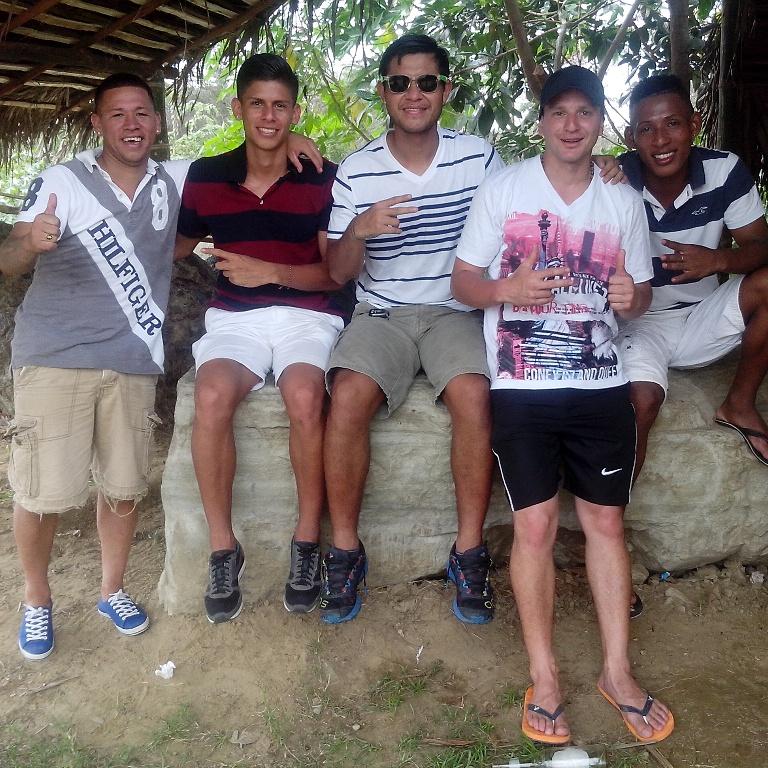 R_Roman17's tweet photo. ✌ http://t.co/hzNX6xwfe6