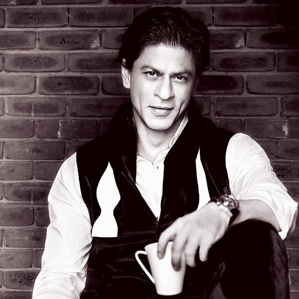 Shah Rukh Khan's Fan on Eid Adha? dnaindia.com/entertainment/…