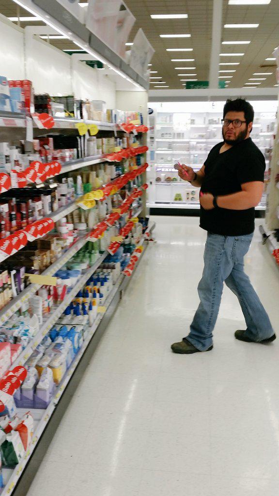 DylanJamesT2334's tweet photo. Inventory at T1339! Even investigators play! Sorry Martin :-) 
#Inventory #T1339 #G391AP 
@IeppertJoshua http://t.co/LnaRXoGT0u