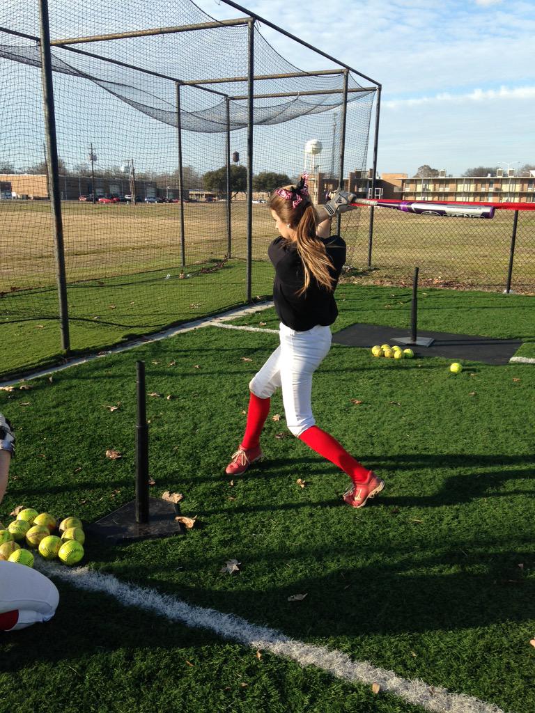 msdeltasoftball's tweet photo. Happy Birthday to sophomore OF @tgraceblackb have a great day BONEZ, we love you! http://t.co/y9fhIrnxj8