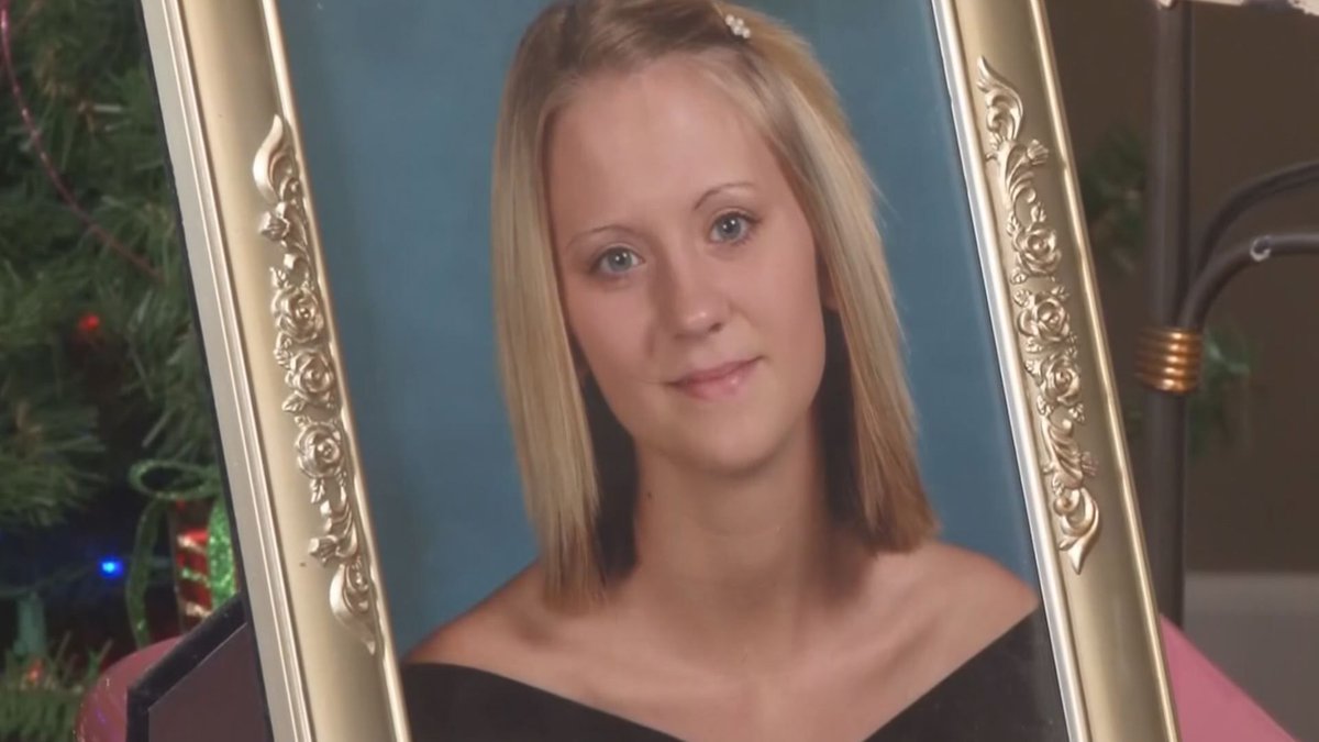 WMCActionNews5's tweet photo. One family is still waiting for #JusticeforJessica.
Find out why some people are leaving her hometown at 10. http://t.co/DXUHMrzVxT