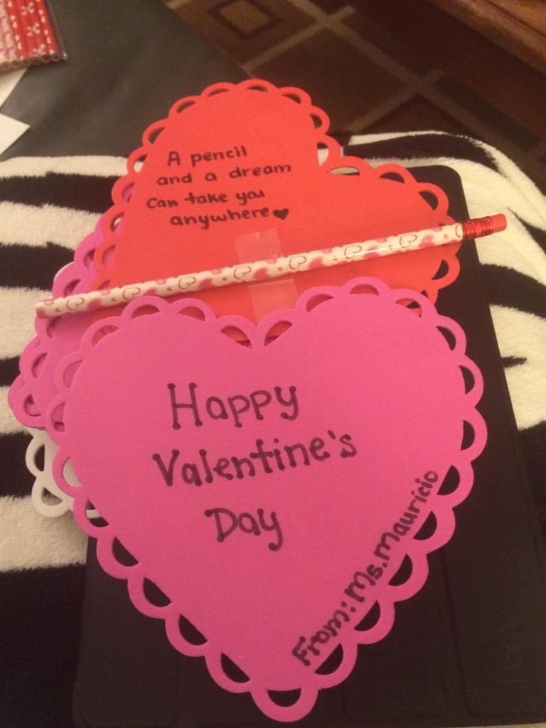 tcStephmau's tweet photo. Cute little Valentine's Day cards and pencils for my students :) http://t.co/AwwXjtTCNx