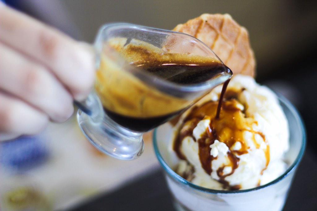 MagnumOpusFC's tweet photo. Make today a Wafflegato Wednesday! #SpecialtyCoffee #FineCoffees http://t.co/6oyfKjCwLe