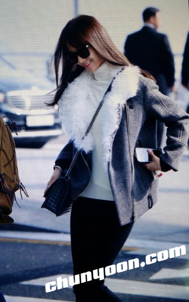 [PIC][11-02-2015]YoonA khởi hành đi Trung Quốc vào trưa nay B9iQ05rIIAE9LCH