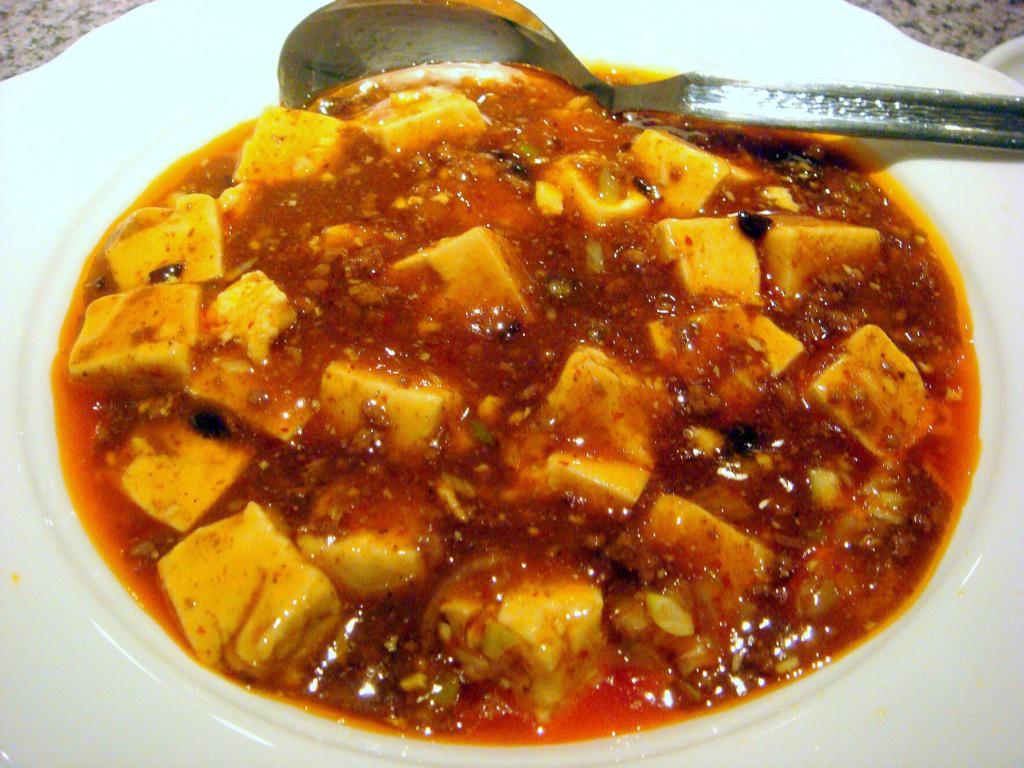 ffftpp's tweet image. 麻婆豆腐おいしそう！お昼の飯テロです！笑