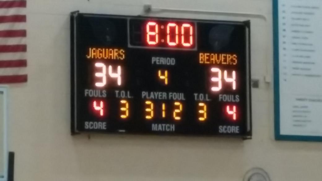 Its all tied up 34 to 34, in girls basketball, going into the 4th quarter! #GoJags