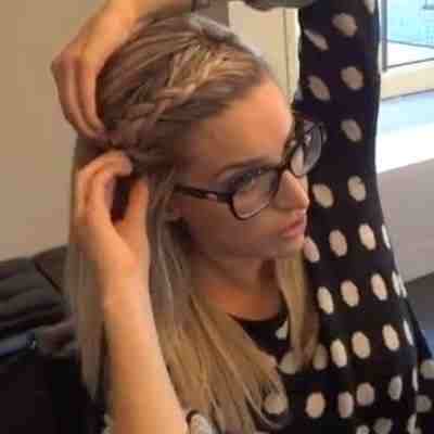 preendotme's tweet photo. http://t.co/s1zvXIwSak Jet Rhys Salon's gifted @Bumble #BBHIO got her satin-smooth strands AND this #FACEFRAME #braid http://t.co/8yC4eTWsWz