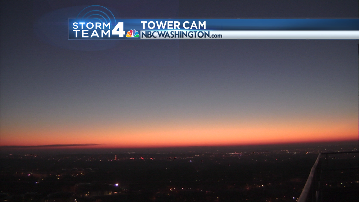 TomKierein's tweet photo. #PolarPlunge weekend forecast 6:51am #NBC4 TV. #BriefBreak in our weather today, deep blue/orange dawn sky over DC: http://t.co/nReUruFDeJ