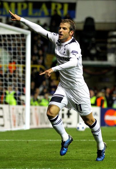 Massive Happy Birthday to WHL Cult hero Rafael van der Vaart who turns 32 today. We miss you  