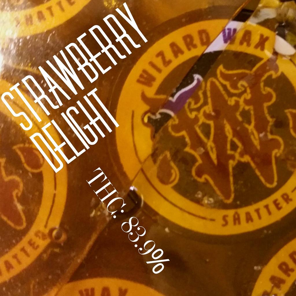 WizardWax's tweet photo. #wizardwax Strawberry Delight #inbend #Oregon #cannabis #medicinal #marijuana #concentrates #bho #shatter #THC #420 http://t.co/WyGDCyLKsl