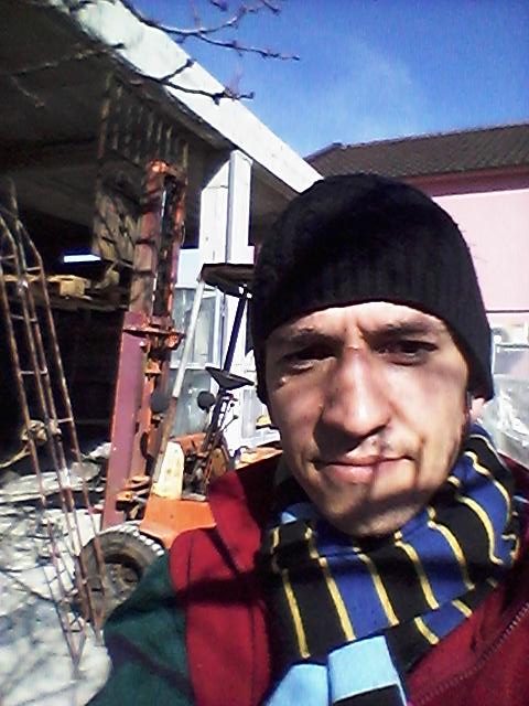bbogomdan's tweet photo. @RT_Toucan u smo se sata nasli sinoc, vozali se i ovog jutra zavrsili u HN-u, nocili u "LastviGrbaljskoj"!!! Palo je@ http://t.co/oCJwSwA9GR
