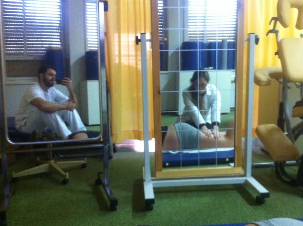 jnar_narbona's tweet photo. Haciendo BM con una gran Fisio y mejor compi @MarinaLeira jejjejej👍 http://t.co/ziXlSK3dIB
