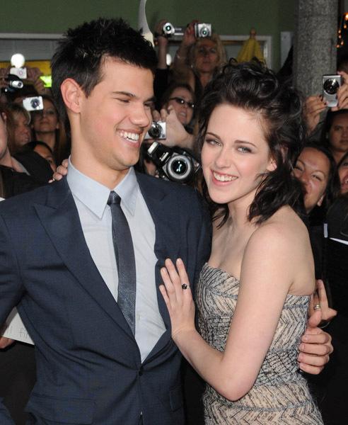 Muitas felicidade, paz, saúde e sucesso pra esse moço lindo. E que essa amizade dure! Happy Birthday Taylor Lautner 