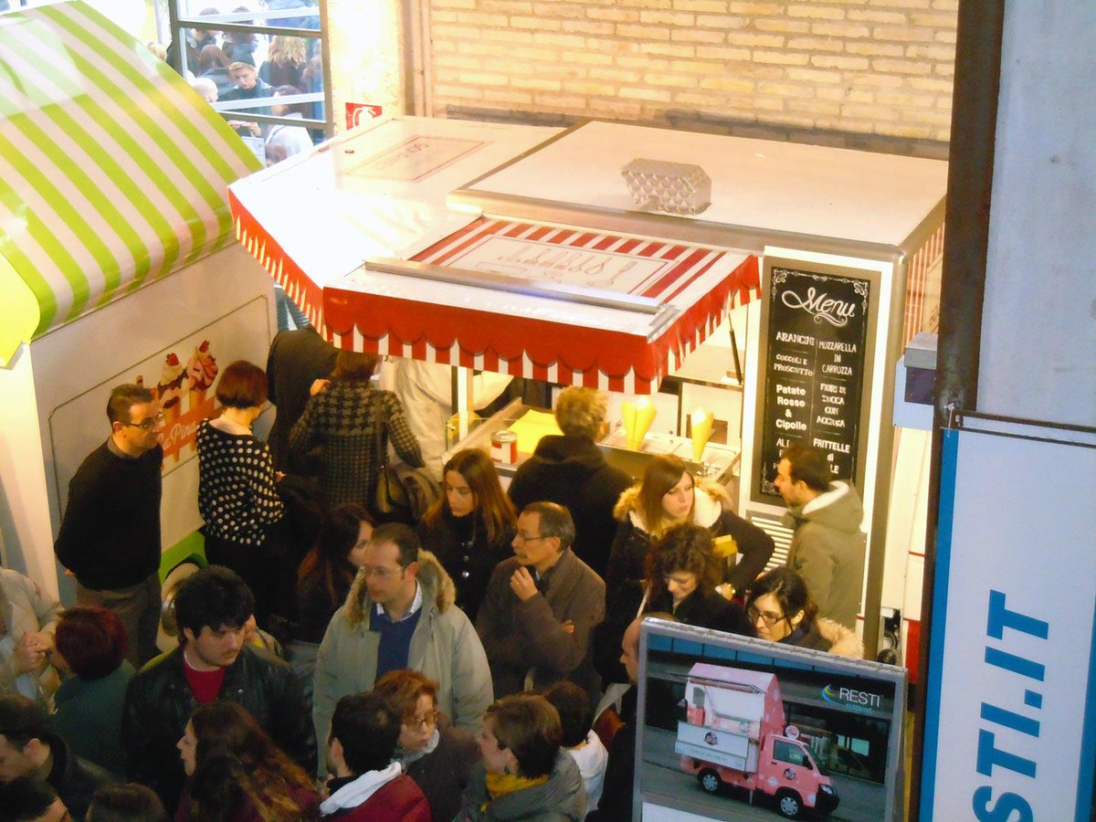 ExtensiveResti's tweet image. resti.it/blog/bee-happy…