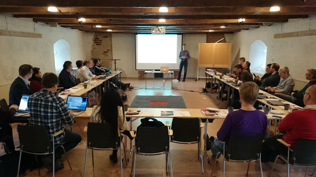 EASE workshop summarizing results of 6,5 years of research - in 1 hr! In more detail at ease.cs.lth.se/research/publi…