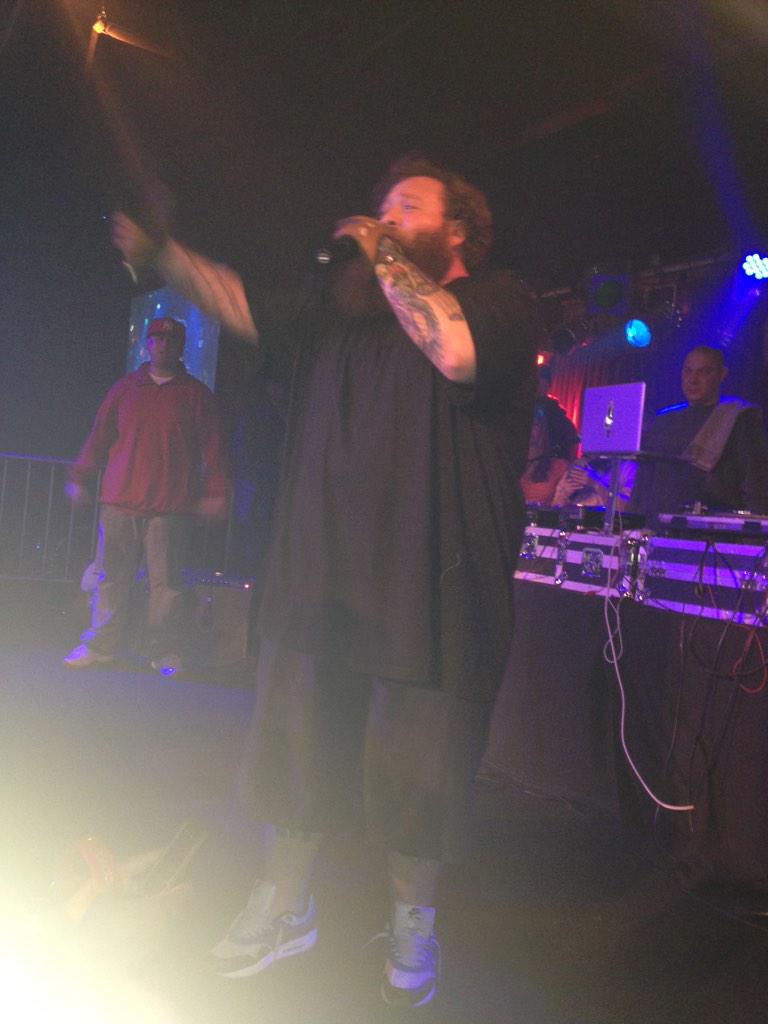 bullybax206's tweet photo. Great show even thou you hit me in the face with the mic 😂😂😂😂😵😵😵😂😂😂@ActionBronson http://t.co/gNHWe8xCHL