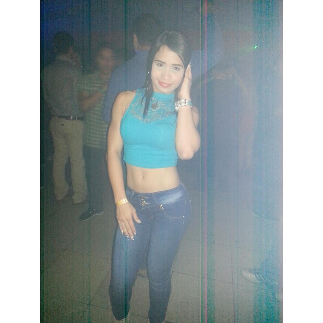 19Solmayra's tweet photo. noche de rumbita! http://t.co/cBomqVxLev
