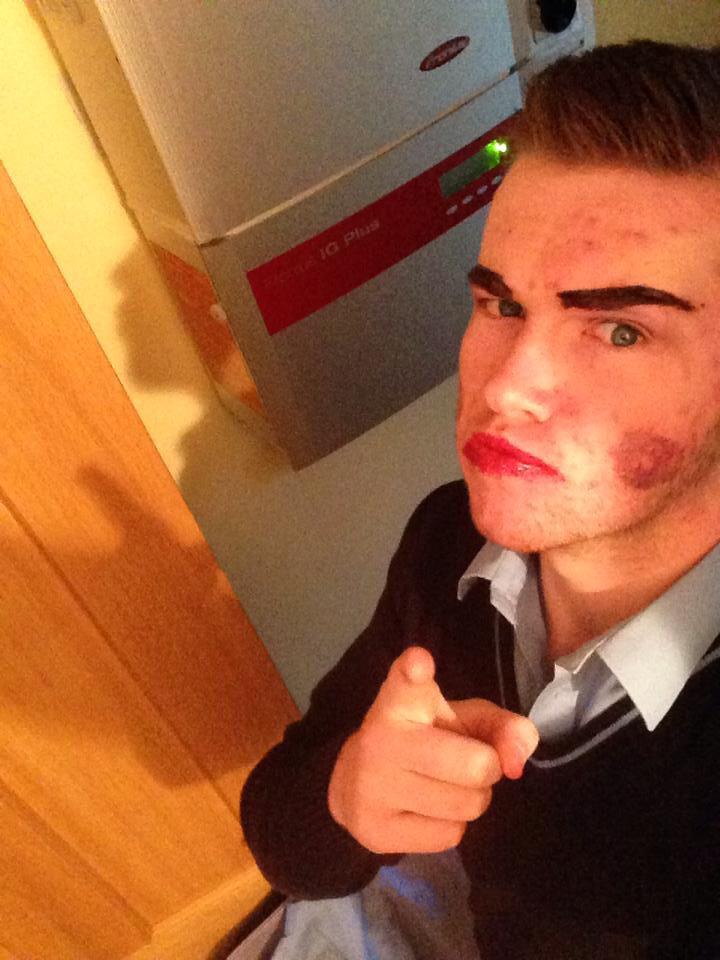 StephenGlass_'s tweet photo. @CathalMcCormack Happy Birthday Papa Chubbs http://t.co/lQ3tHkM4Nv