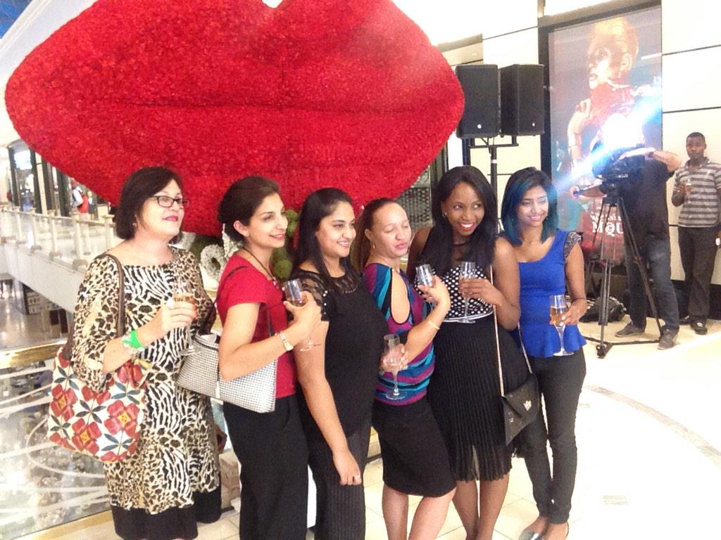 zebrasquare001's tweet photo. #ElleHPC @Arthz143 @americhicSA http://t.co/jbiU8nKvDP