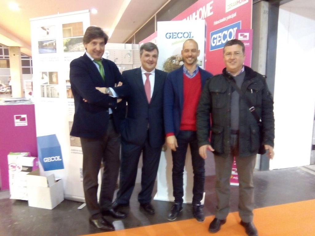 GECOLoficial's tweet photo. Hoy #cevisama2015 @MSanchezGECOL @ASanchezGECOL @ACarbonellGECOL @MEscuderoGECOL y @RColladoGECOL con @Ceramhome_es http://t.co/5UA1lTCNHT