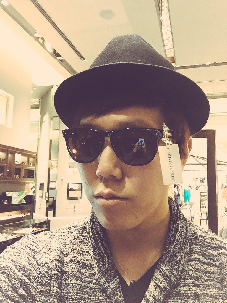 Hikakin ヒカキン Youtuber En Twitter さっきまで度入りサングラスを作りに行ってました 完成まで少し時間かかるけど 出来上がればついに二重メガネから解放されるぜ にしてもレンズあり得ないくらい種類あって悩みました O O Http T Co W6iccm7pnc Hikakin ヒカキン Youtuber En Twitter さっきまで度入りサングラスを作りに行ってました 完成まで少し時間かかるけど 出来上がればついに二重メガネから解放されるぜ にしてもレンズあり得ないくらい種類あって悩みました O O Http T Co W6iccm7pnc