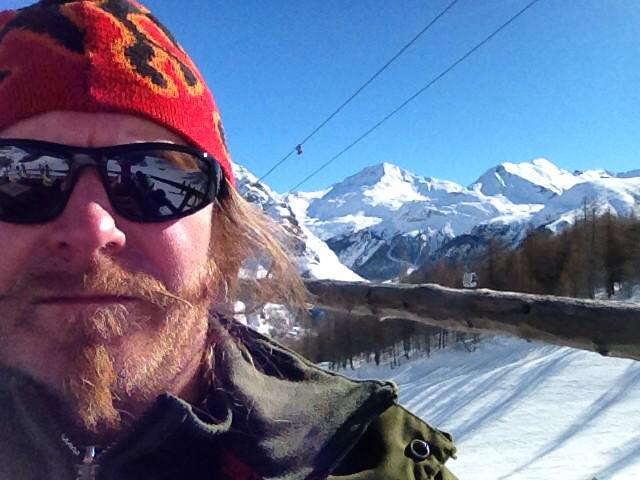 MarcusWookey's tweet photo. Same old thing everyday#sunhineandsnow http://t.co/8JQq2EbGHu