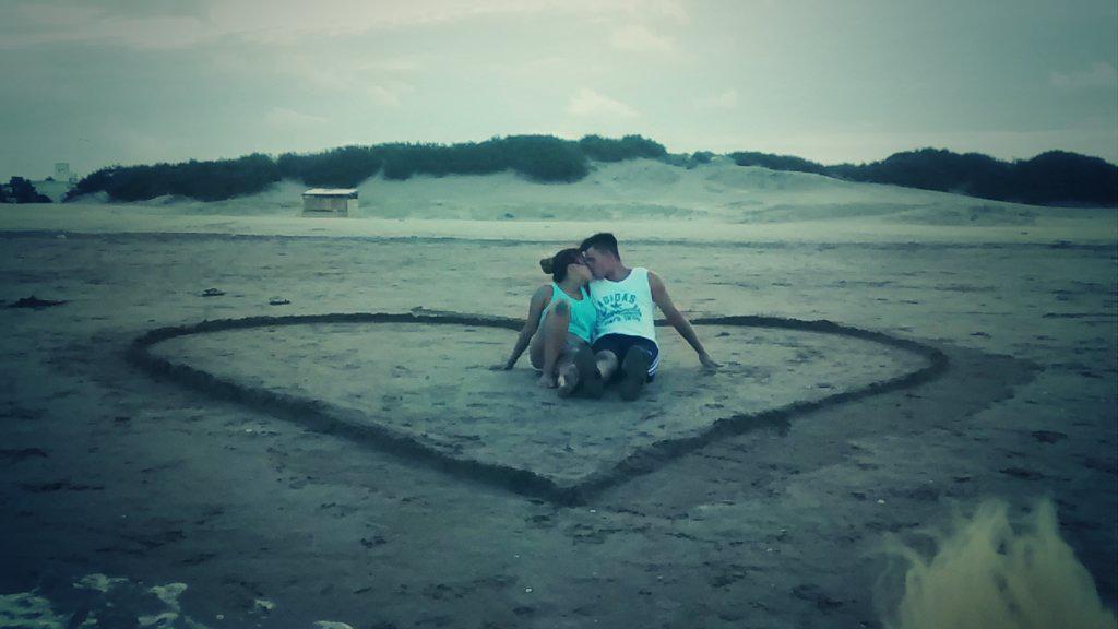OrneeBravo's tweet photo. #EnamoradosEnBaires  FELIZ CUMPLE AMOR!!!  TE AMO @JuuAnnChi1  💏❤ http://t.co/ttm22t5AC4