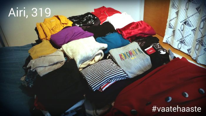 airi_s's tweet photo. Mulla 319 vaatetta, montako sulla? Raportoi täällä http://t.co/DzNF98vn0G tai Twitterissä #vaatehaaste http://t.co/7RVNmKpMRD