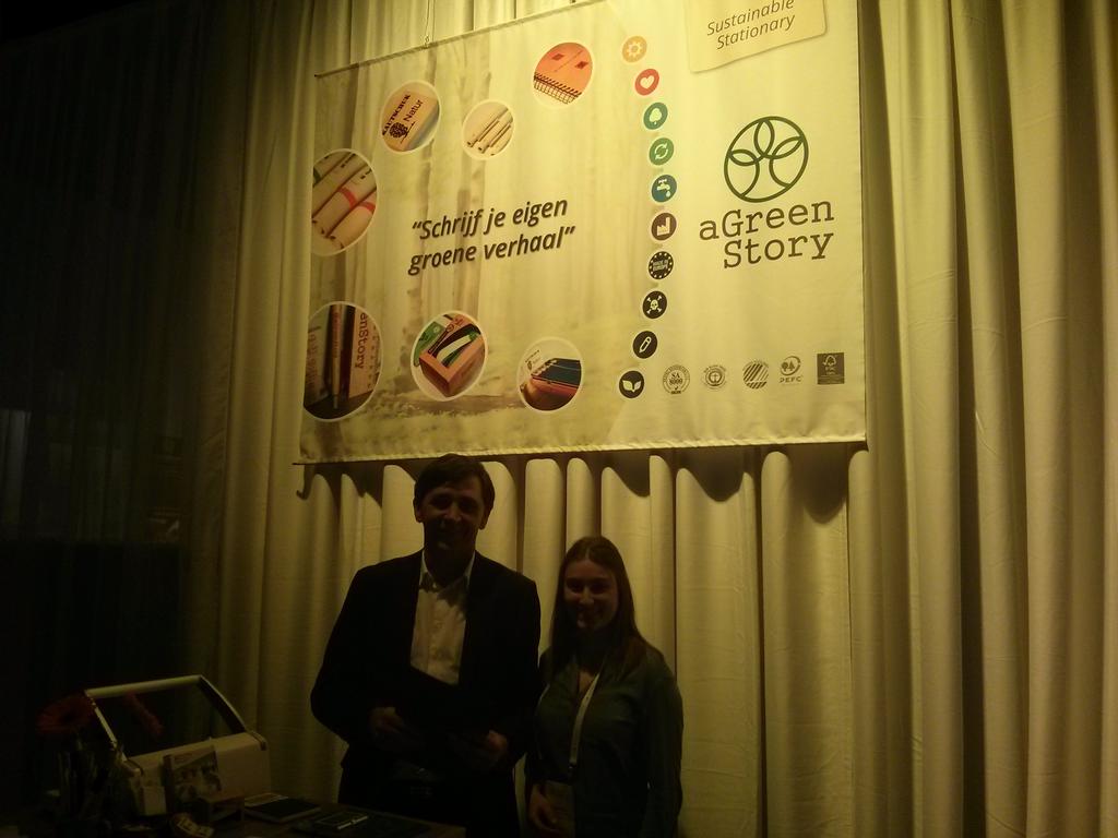 “<a href="/ourGreenStory/">Greenstory</a>: Yagmur van aGreenStory met <a href="/willemlageweg/">Willem Lageweg</a> voor uw duurzame kantoorspullen <a href="/Duurzaam2015/">Duurzaam 2015</a> ” #mvo_nl