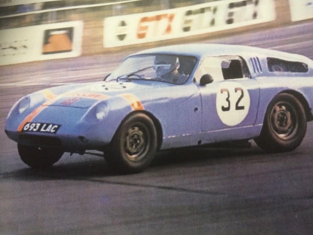 MIDCLIFFLTD's tweet photo. The Austin Healey Sprite once owned by Donald Healey racing at Silverstone in Midcliff's colours in 1976. http://t.co/GHDO9iDuMI