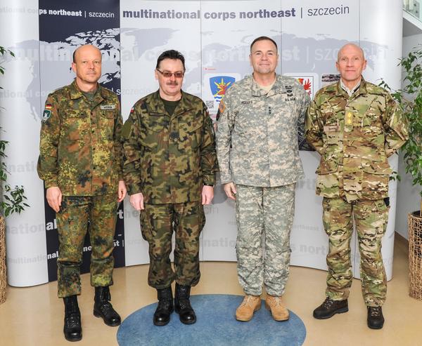 SpecGhost's tweet image. Commander of #US #Army in Europe (#USAREUR), Gen.B.Hodges in the Multinational Corps N-E. in #Szczecin #Poland #NATO