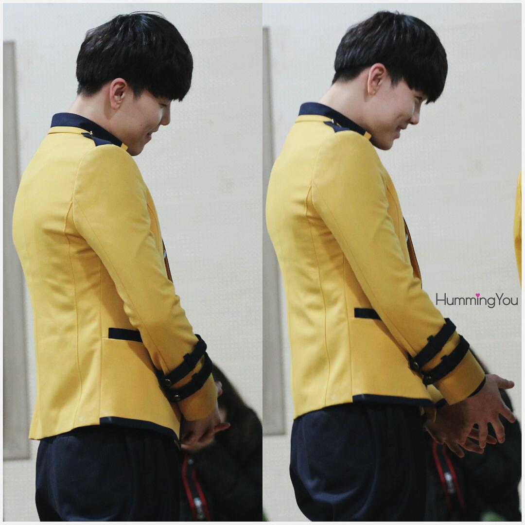 humming_you's tweet photo. 150211 준홍이 귀여워ㅠㅠㅠㅠ 손봐ㅠㅠ손ㅠㅠㅠㅠ @ZELO96 http://t.co/IkyAYBvCaY