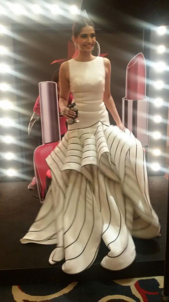 Embedded image permalink