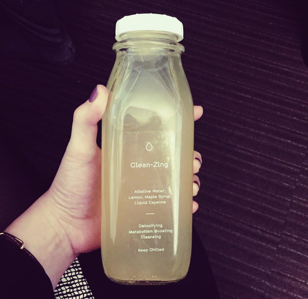 BlushingBetta's tweet photo. Starting the #morning right with the @GHJuiceCo #CleanZing #water 👌 #health #healthy #bloggers #TObloggers #Toronto http://t.co/FGvccYLkwQ