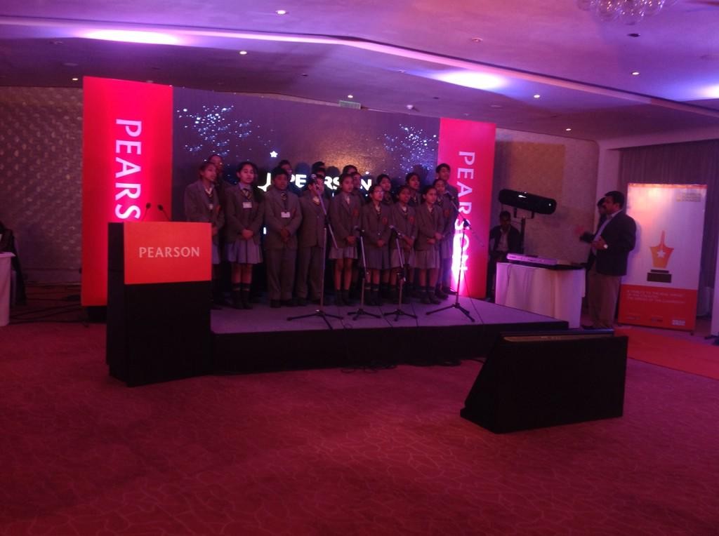 dmehrotra2003's tweet photo. Students from @deepalayadelhi performing at the #PearsonTeachingAwards - Applauded by one and all! http://t.co/hzTuXIrCPH
