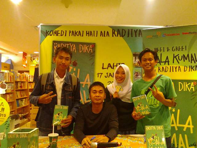 ajank_A's tweet photo. @radityadika makasih bang radit dah di bogor,★gw tdi yg di bilang selingkuhan tmen gw http://t.co/afErdatYTJ