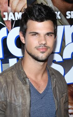 Happy Birthday Wishes going out to Taylor Lautner! 