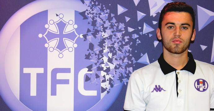 ToulouseFC's tweet photo. 1-0 pour les Pitchouns en #Gambardella grâce à un but de Thomas #Delplace! http://t.co/XD2g58XYGO