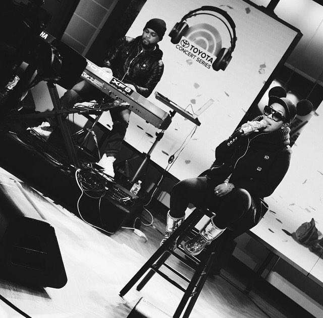 kmichelle's tweet photo. 🎤I'm performing "How Do You Know?" LIVE on the TODAY Show today!!! TUNE IN NOW! You don't wanna miss it!📺❤️💋 #AWBAH http://t.co/1Hq5RLpcb1
