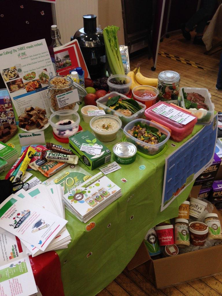 DangerTakeaways's tweet photo. Healthy eating 🍏🍎🍊🍒🍇 | Fair in full swing http://t.co/w3ZKlxqrCW