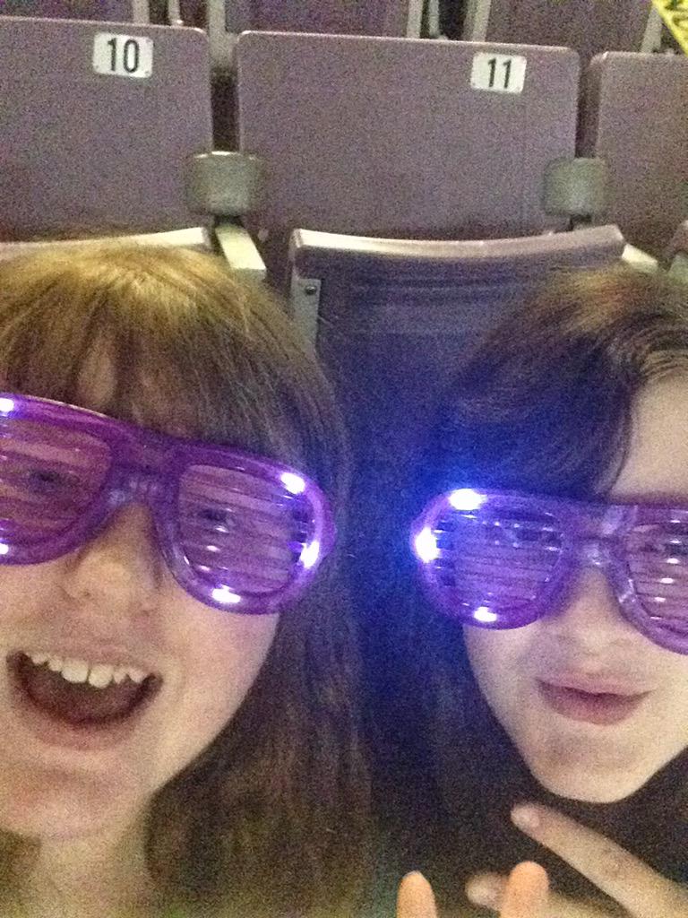 emilycam01's tweet photo. Me and my Besties had a blast at #MightyPeaceDay so inspiring ❤️❤️❤️ http://t.co/HnPzW5up0A