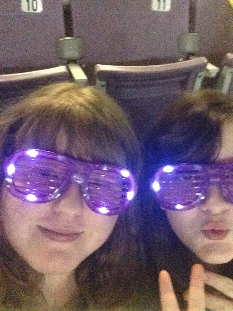 emilycam01's tweet photo. Me and my Besties had a blast at #MightyPeaceDay so inspiring ❤️❤️❤️ http://t.co/HnPzW5up0A