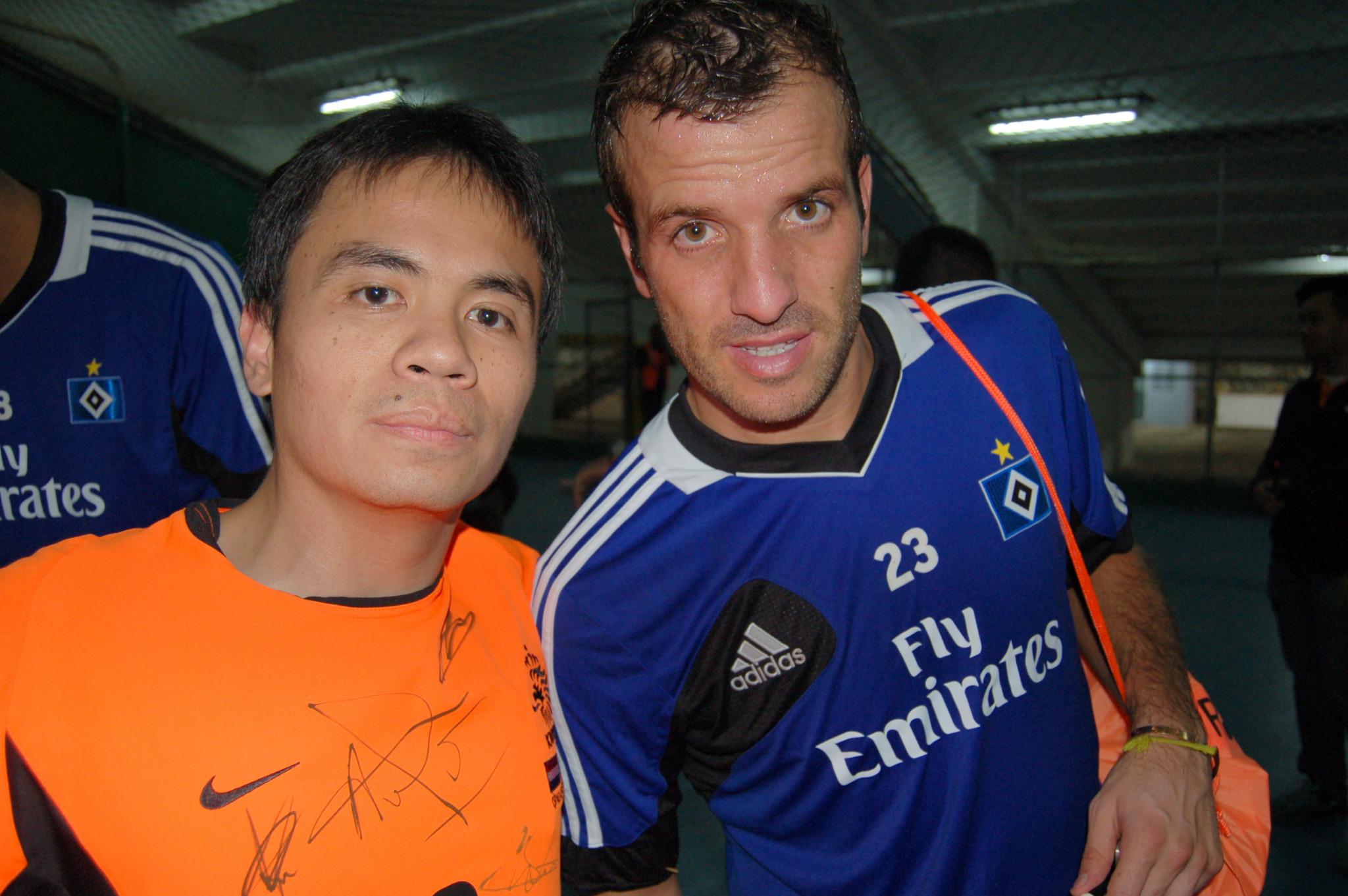 Happy birthday 1 of the Dutch most creative midfielders, Rafael van der Vaart. Gefeliciteerd! 