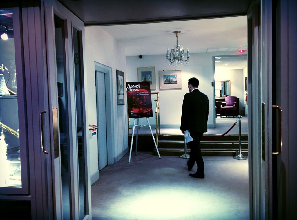 Alicespyglass's tweet image. Pacing, practising.... for @redingtontweets #AssetClass2015